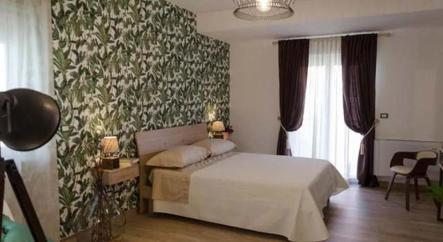 Трёхместный номер Standard с балконом Merlhome