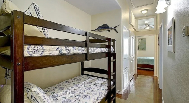 Blue Pelican 3 Bedroom Townhouse by Redawning