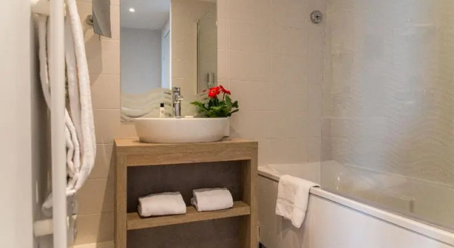 Номер Standard Best Western Les Aureliades Saint Nazaire