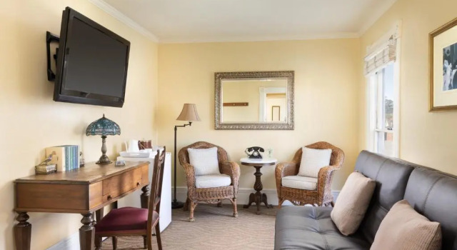 Люкс Centrella Hotel, a Kirkwood Collection Hotel