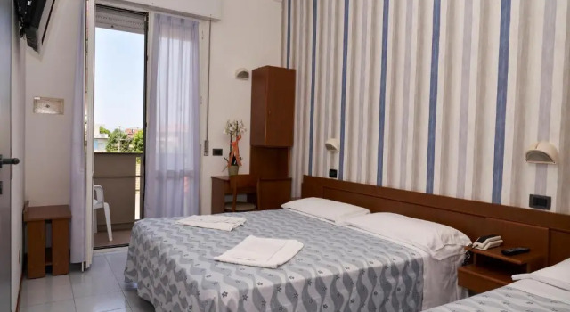 Трёхместный номер Standard Hotel Atlantic