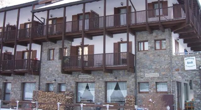 Residence Stofol, Забронировать Отель Априка Valtellina, рядом с Бугельный подъёмник Квадри (нижняя станция)