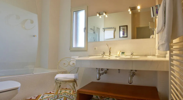 Семейный номер Standard Hotel Santa Coloma del Camino
