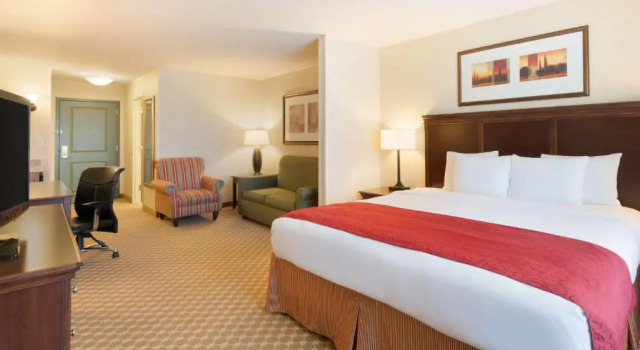 Люкс Country Inn & Suites by Radisson, Covington, LA
