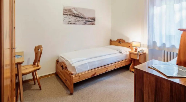 Номер Standard Hotel Al Larin