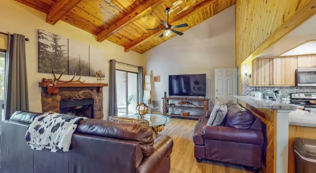 3BR Condo w/ Fire Pit & Full Kitchen