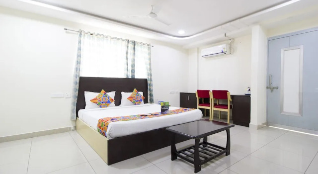 Номер Deluxe FabHotel Siri Inn Madhapur