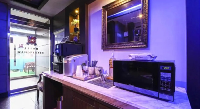 Motel Buckingham, Забронировать Мотель Отели Хвасон с парковкой, Парковка
