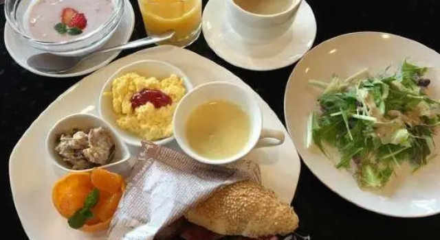 Cafe & Auberge Rikyu, Забронировать Хостел Яманакако 