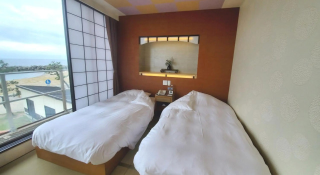 Bayside Square Kaike Hotel