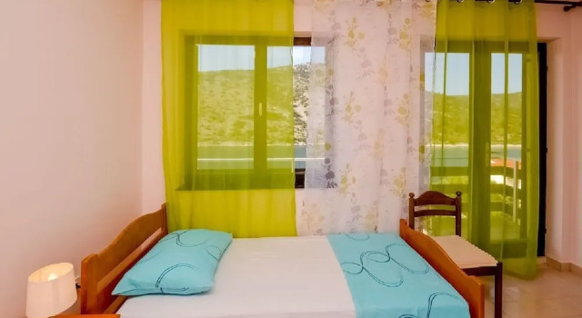 House Marica, Đặt Nhà nghỉ dưỡng Kovacisce Split-Dalmatia County