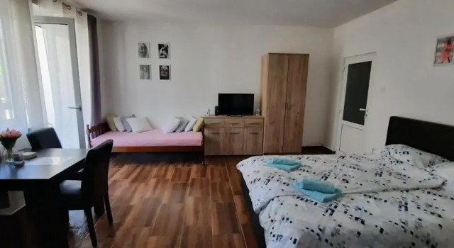 Stan na dan DUNJA 2, Rezervovat Apartmán Hotely v Vojvodina s parkováním, Parkování