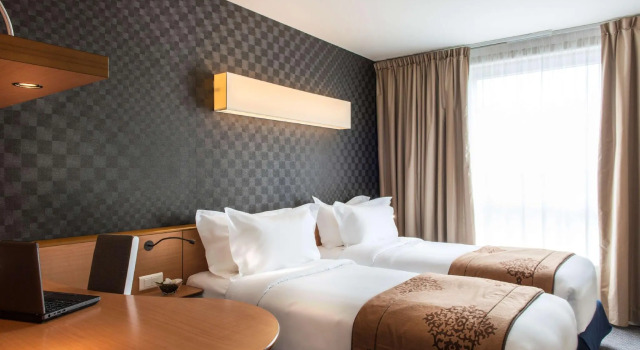 Двухместный семейный номер Standard Best Western Plus Paris Saclay
