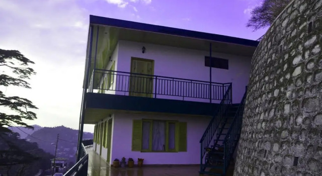 The Cliffe Cafe & Cottages, Rezervovat Hotel Mussoorie Uttarakhand