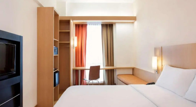 Standard Doppel Zimmer Ibis Bandung Trans Studio