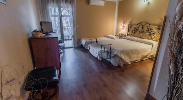 Полулюкс с балконом Hotel Rural El Labriego By Vivere Stays