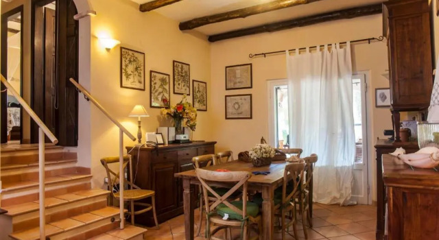 Villa Serenella, Забронировать Вилла Виллы Санта-Маргерита-ди-Пула, рядом с Пляж Рива-дей-Пини, Вилла