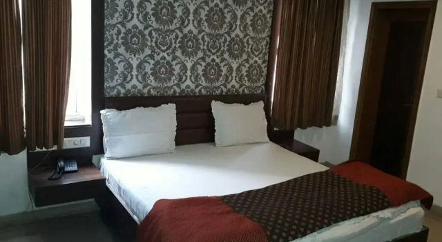 Hotel Parth Paradise
