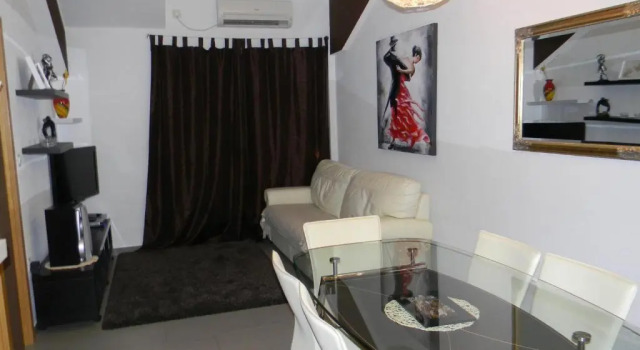Апартаменты c 1 комнатой с балконом и с видом на море Apartments Lorenco