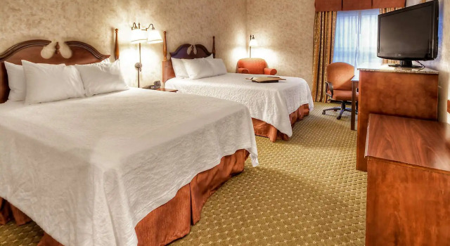 Четырёхместный номер Standard Hampton Inn Marion