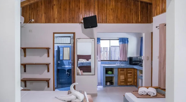 Люкс Deluxe с балконом и с красивым видом из окна Zula Inn Aparthotel