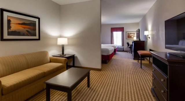 Четырёхместный люкс Best Western Plus Greenville South