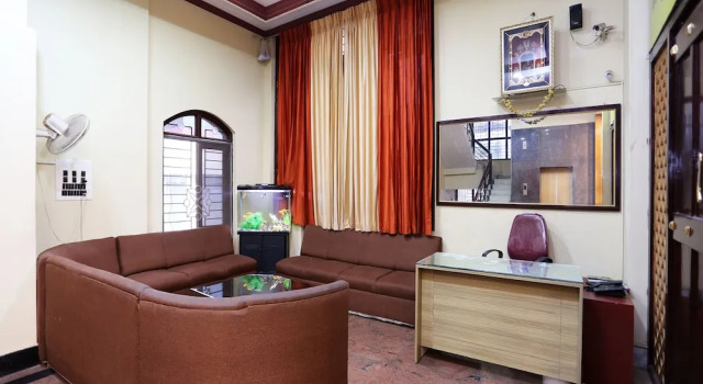 OYO 9904 Vyshakh Hotel