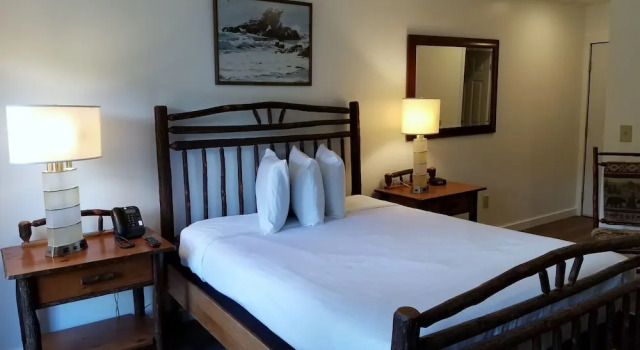 Coolfont Resort, Book Ferieresort Hoteller i Berkeley Springs med pool, Swimmingpool
