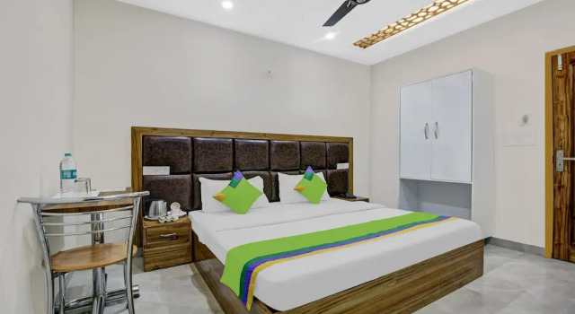 Номер Economy Hotel Royal Salute Chandigarh Delhi Expressway Zirakpur Chandigarh