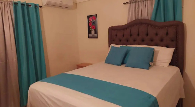 Luxurious 3-bedroom House in Ocho Rios With Private Entrance, Rezervovat Hotel Hotely v Ocho Rios Coast s bazénem, Bazén