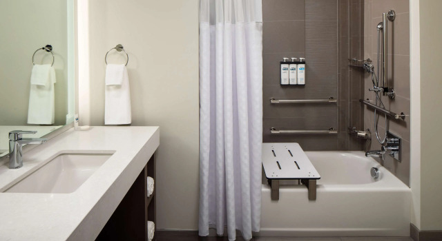 Четырёхместный номер Standard Hyatt House Vacaville