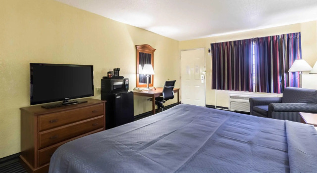 Двухместный номер Standard Econo Lodge Kingsville