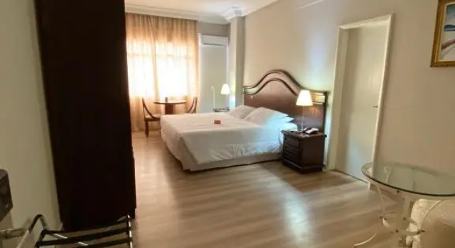 Двухместный люкс Map Hotel