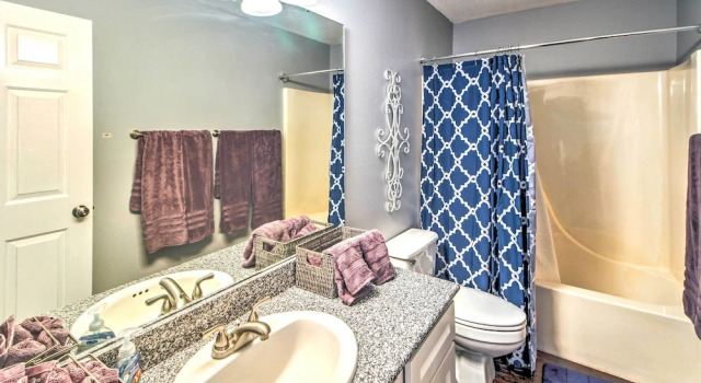Апартаменты Cozy Pointe Royale Condo ~ 4 Mi to Table Rock Lake