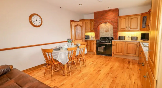 Коттедж Braeside Farm House