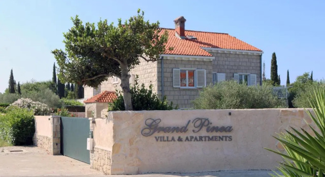 Вилла Superior Villa Grand Pinea