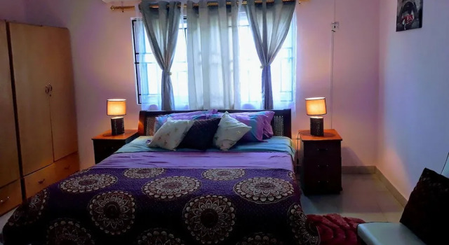 Reeelux Lodge and Spa, Rezervovat Lázně / Resort Hotely v Greater Accra s parkováním, Parkování