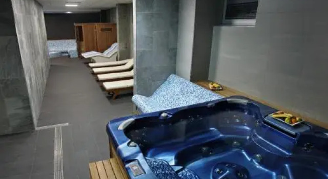 Hotel Srbija Lux, Rezervovat Hotel Hotely v Vojvodina s parkováním, Parkování