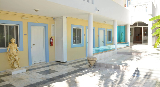 Cavo D'oro Hotel