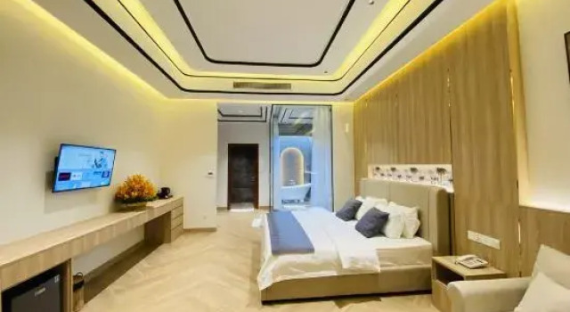 Полулюкс Kampot Hampton Villa