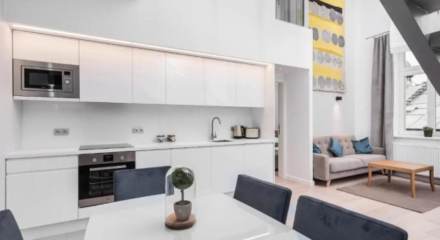 Семейный люкс Дуплекс Venetian House Market Square Aparthotel