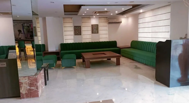 Surasena Regal Vista Agra, Забронировать Отель Отели Taj Ganj с бассейном, Бассейн