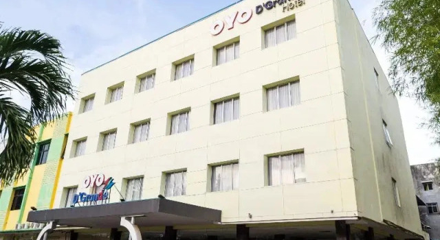 OYO 666 D' Grande Hotel Batam, Rezerwuj Hotel Batam Indonezja