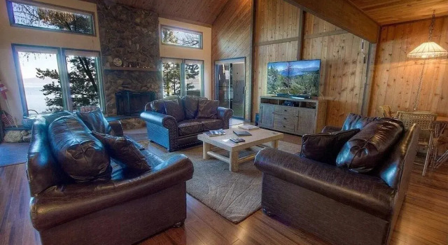 Cyh1281- Tahoe Acres 5 Bedroom Home