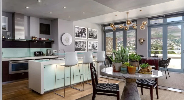 Апартаменты Art Apartment III in Cape Town