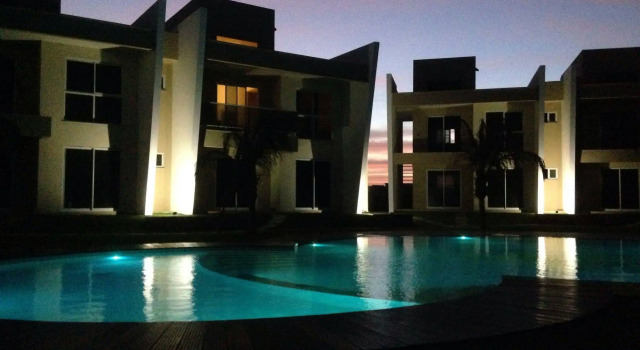 Vilas na Praia Residence, Забронировать Отель Отели Аракати с бассейном, Бассейн