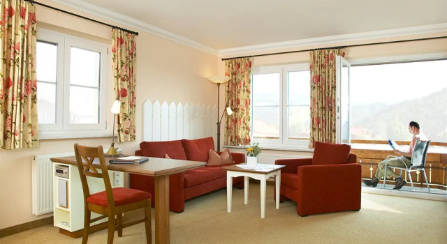 Haubers Alpenresort Gutshof, Book Hotel Oberstaufen Bayern