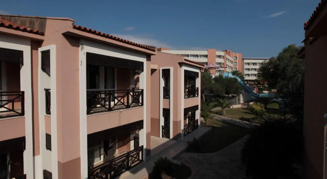 Cactus Club Yalı & Resort