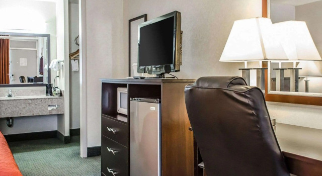 Quality Inn & Suites York, Varaa Hotelli York Pennsylvania
