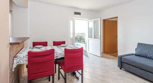 Stunning Home in Donje Polje With 1 Bedrooms, Wifi and Outdoor Swimming Pool